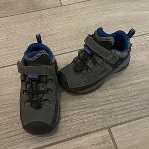 Keen hiking shoes blue and grey